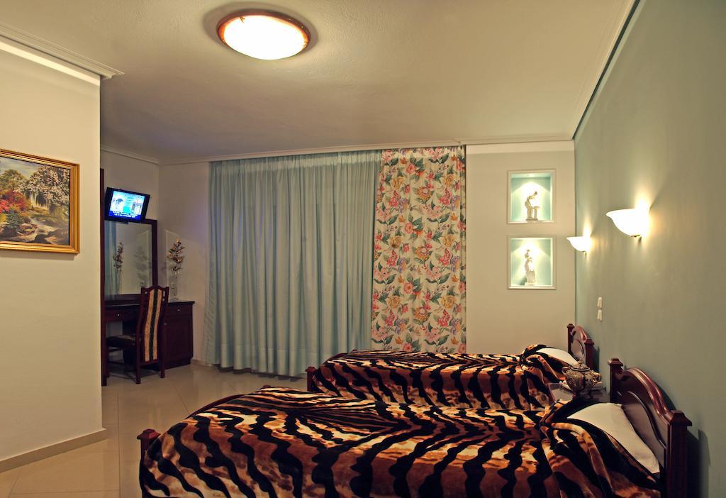 Hotel Chronis ปาราเลียกาเตอรีนิส ห้อง รูปภาพ